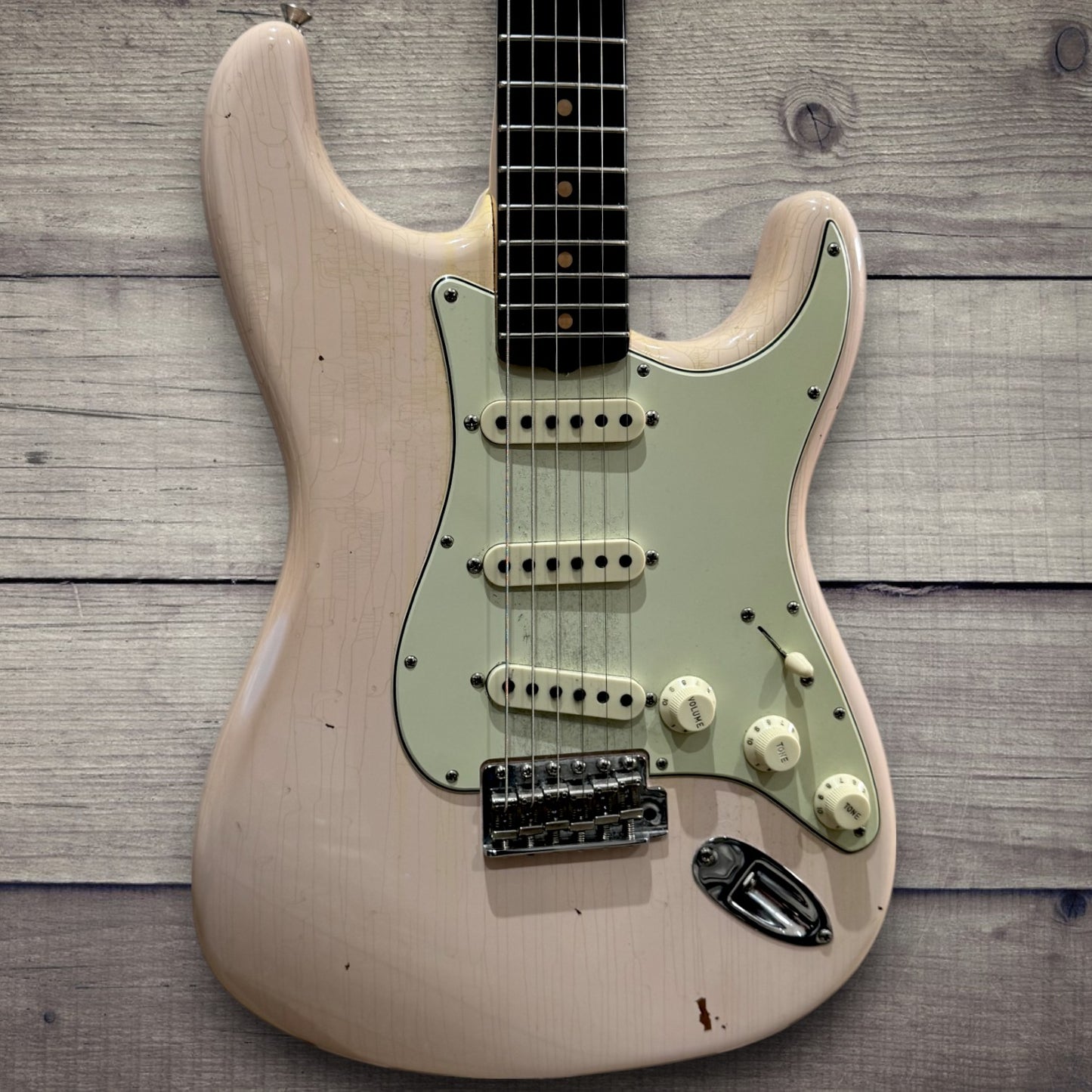 Fender Custom Shop (2022) Limited 1964 Stratocaster Journeyman Relic, Super Faded Aged Shell Pink