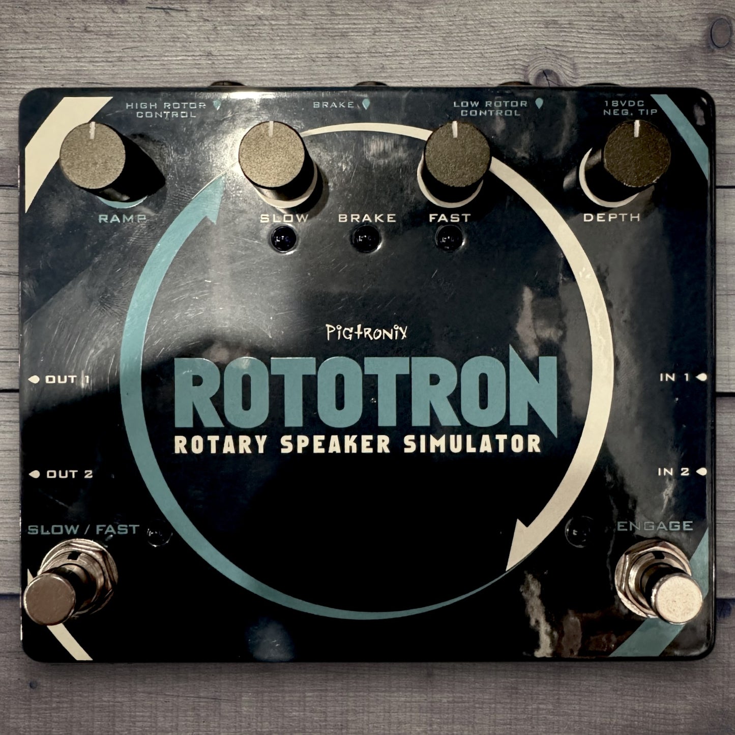 Pigtronix Rototron Analog Rotary Speaker Simulator Effects Pedal